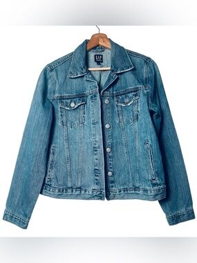 GAP Jean Jacket M Blue Denim 100% Cotton Classic Button Front Pockets Boho